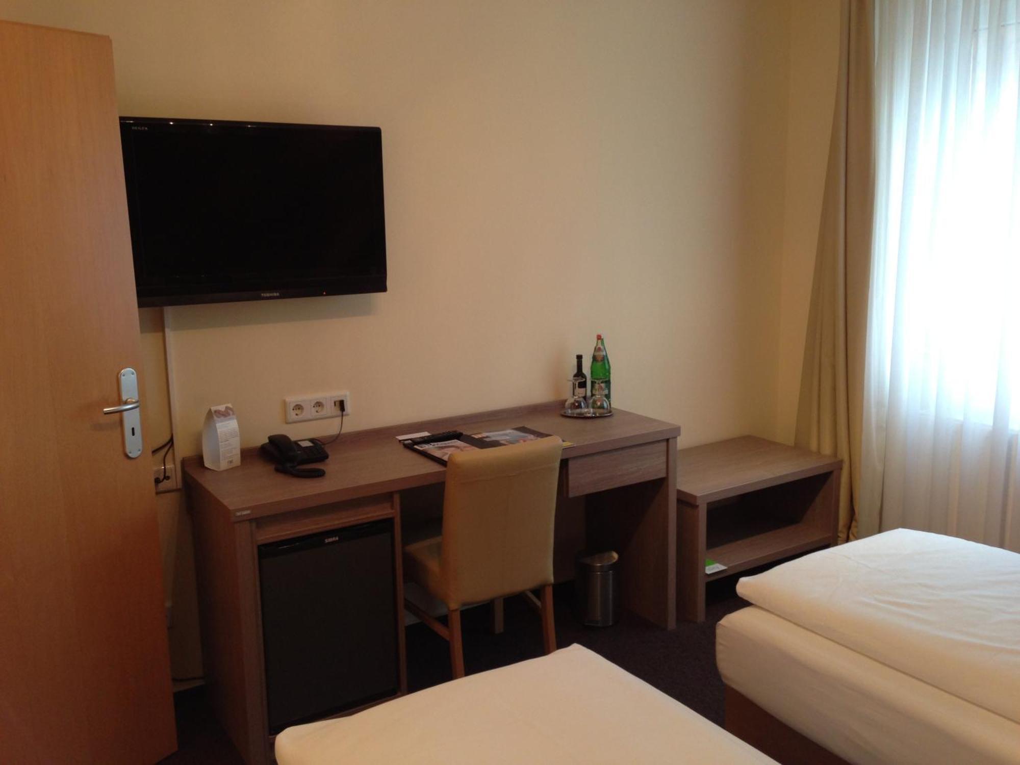 Hotel Destination 21 Дюссельдорф Экстерьер фото